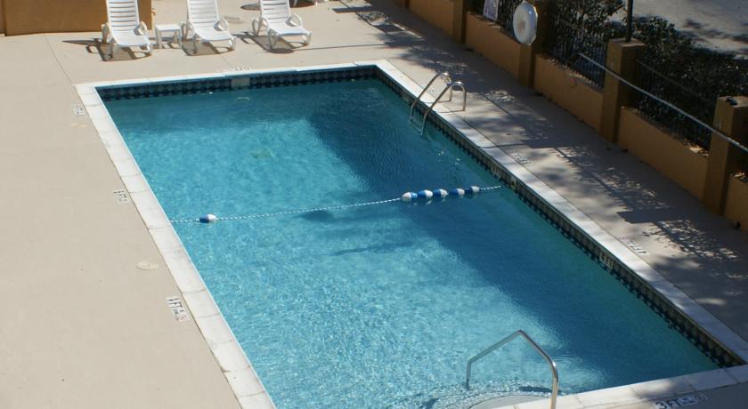 Days Inn Pensacola North Ferry Pass Экстерьер фото